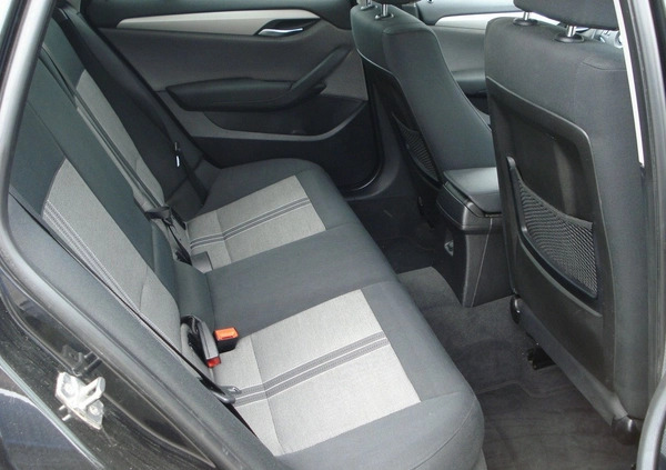 BMW X1 cena 36900 przebieg: 230000, rok produkcji 2011 z Sieraków małe 191